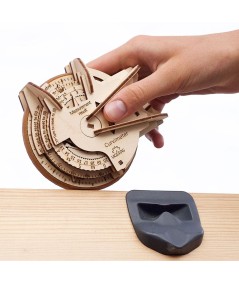 Modelo Ugears Stem Lab curvímetro